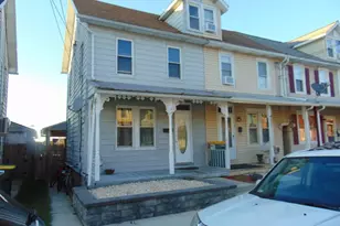 21 W Smith St, Topton, PA 19562 - Photo 1