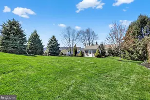 62 Sweetwater Ln, Wernersville, PA 19565 - Photo 19