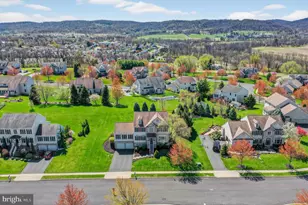 62 Sweetwater Ln, Wernersville, PA 19565 - Photo 7