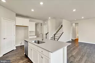 114 Teaberry Ct, Reading, PA 19608 - Photo 9