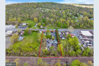 1538 E Ben Franklin Highway, Douglassville, PA 19518 - Photo 3