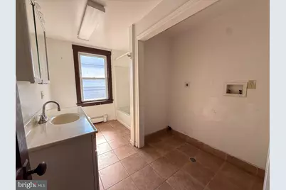 815 N 12th Street, Reading, PA 19604 - Photo 9