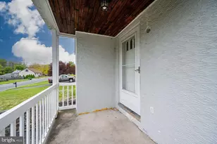1034 Butter Ln, Reading, PA 19606 - Photo 5