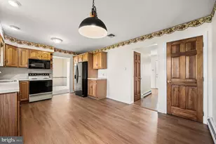 416 Laurelwood Dr, Douglassville, PA 19518 - Photo 9