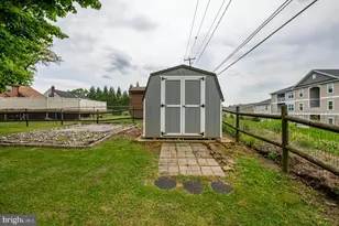 2811 Garfield Ave, Reading, PA 19609 - Photo 7