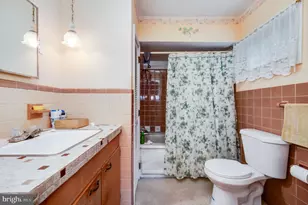 1430 Logan St, Reading, PA 19607 - Photo 19