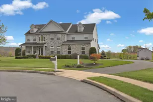 404 Southfield Dr, Oley, PA 19547 - Photo 9