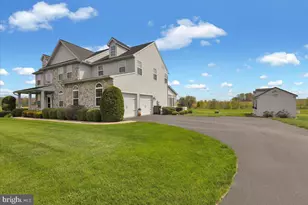404 Southfield Dr, Oley, PA 19547 - Photo 11