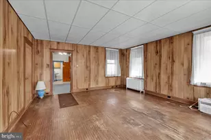 41 W Washington St, Fleetwood, PA 19522 - Photo 5