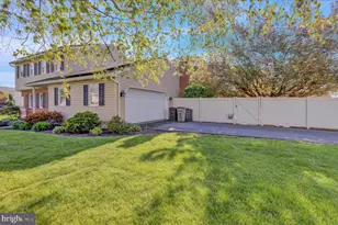 402 Columbus St, Wernersville, PA 19565 - Photo 5