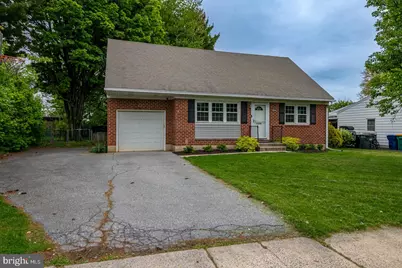 136 Bradley Avenue, Reading, PA 19608 - Photo 3