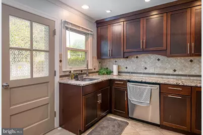 136 Bradley Avenue, Reading, PA 19608 - Photo 7