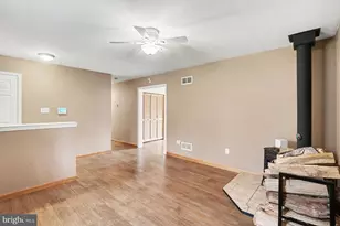 104 Pennsylvania Ave, Reading, PA 19606 - Photo 5