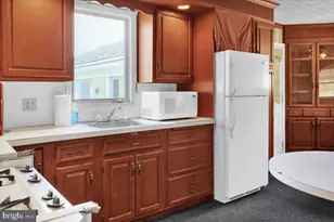 39 S Kemp Rd, Kutztown, PA 19530 - Photo 7