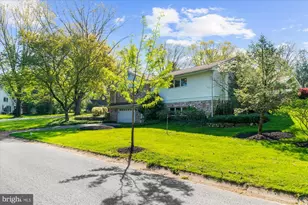 1212 Old Mill Rd, Reading, PA 19610 - Photo 3