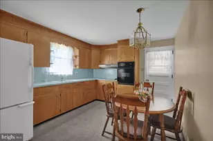 836 Rhodora Ave, Reading, PA 19605 - Photo 5