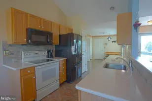 3 Sholly Dr, Hamburg, PA 19526 - Photo 9