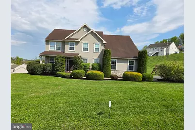 121 Great Bend Way, Sinking Spring, PA 19608 - Photo 1