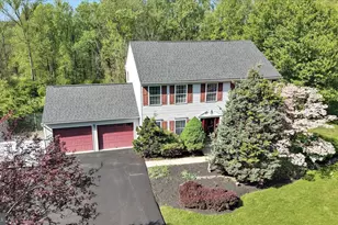 20 Maple Shade Ln, Fleetwood, PA 19522 - Photo 1