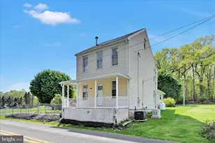 122 Skyline Dr, Reading, PA 19606 - Photo 3