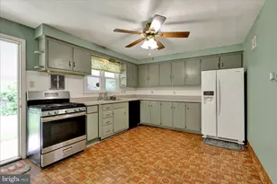 20 Valley Rd, Reading, PA 19610 - Photo 7
