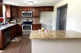 425 Weidman Ave, Reading, PA 19608 - Photo 3