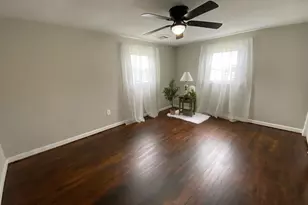425 Weidman Ave, Reading, PA 19608 - Photo 9