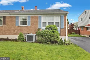 202 Columbia Ave, Reading, PA 19605 - Photo 3