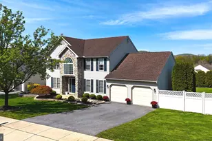4961 Dunham Dr, Reading, PA 19606 - Photo 5