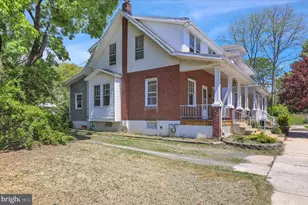 2023 Spring St, Reading, PA 19609 - Photo 5