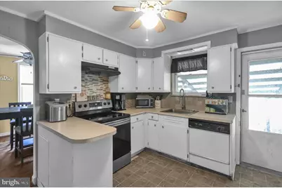 3217 Noble Street, Reading, PA 19605 - Photo 3
