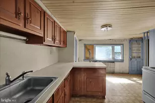 100 Walnuttown Rd, Fleetwood, PA 19522 - Photo 31
