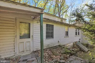 100 Walnuttown Rd, Fleetwood, PA 19522 - Photo 1
