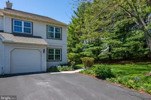 114 Wessex Ct, Reading, PA 19606 - Photo 1
