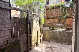 1050 Culvert St, Reading, PA 19602 - Photo 7