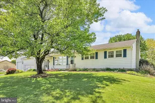 1390 Pottsville Pike, Shoemakersville, PA 19555 - Photo 5