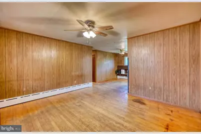 341 Hazel Street, Reading, PA 19611 - Photo 5