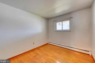 341 Hazel St, Reading, PA 19611 - Photo 9