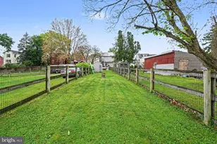 315 W High St, Womelsdorf, PA 19567 - Photo 25