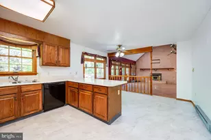 27 Doe Ridge Dr, Fleetwood, PA 19522 - Photo 11