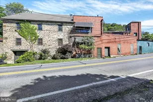 1524 Friedensburg Rd, Reading, PA 19606 - Photo 1