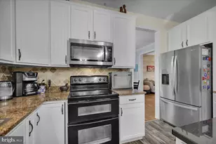 110 Clarion Dr, Douglassville, PA 19518 - Photo 17