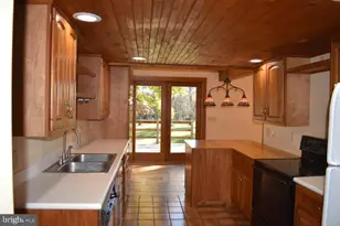 263 Hawk Mountain Rd, Kempton, PA 19529 - Photo 7
