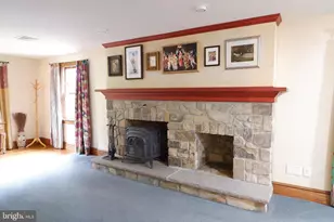 318 N Galen Hall Rd, Wernersville, PA 19565 - Photo 5