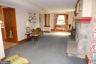 318 N Galen Hall Rd, Wernersville, PA 19565 - Photo 3