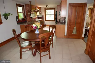 318 N Galen Hall Rd, Wernersville, PA 19565 - Photo 7