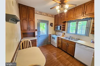 44 W Penn Avenue, Wernersville, PA 19565 - Photo 3