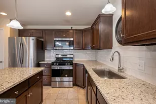 1243 Fairmont Ave, Temple, PA 19560 - Photo 7