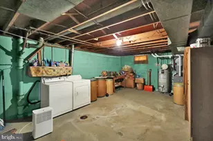 1242 Commonwealth Blvd, Reading, PA 19607 - Photo 21