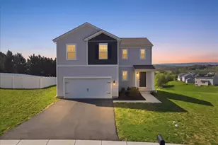561 E 4th Street E, Bernville, PA 19506 - Photo 3